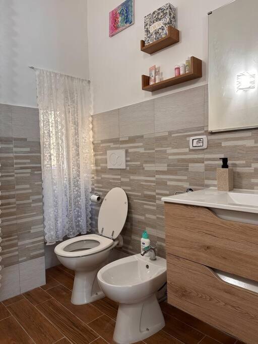 Casa Virginia Apartment ลีวอร์โน ภายนอก รูปภาพ