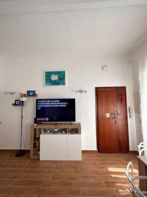 Casa Virginia Apartment ลีวอร์โน ภายนอก รูปภาพ